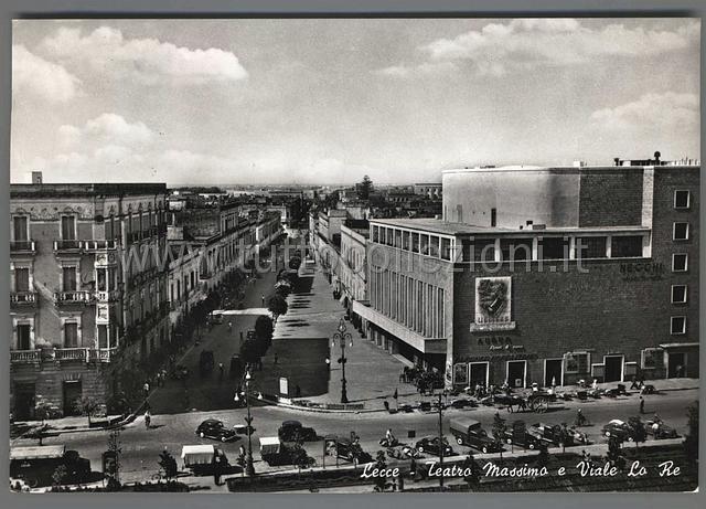 Collezionismo di cartoline postali